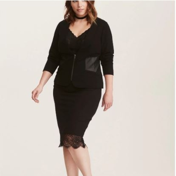 torrid Jackets & Blazers - NWT Torrid Black and Faux Leather Corset Blazer